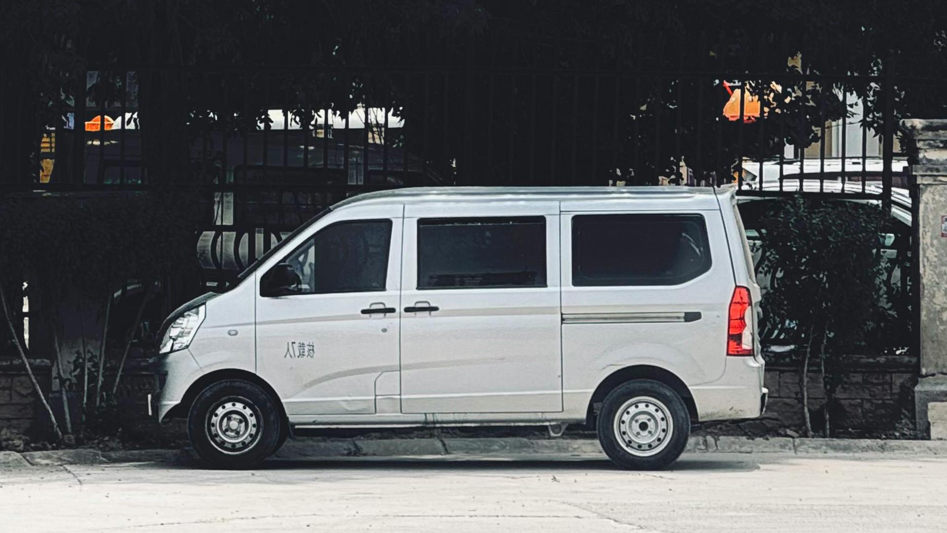 Minivan